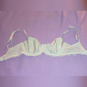 Victoria's Secret Shimmer Lace Bra in Cream